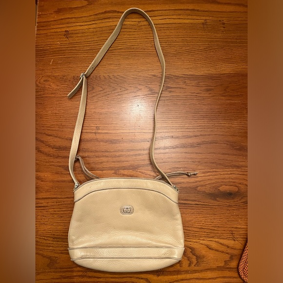 Gucci Handbags - Gucci Crossbody